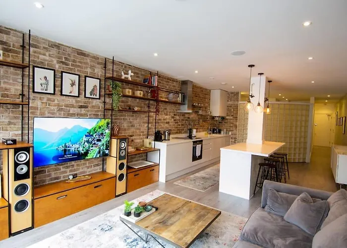 Modern Apartment In The Heart Of London